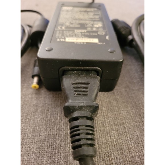 SUNNY Genuine SYS1097-4812 (91-57852) 12VDC AC Adapter Power Supply - Picture 4 of 9